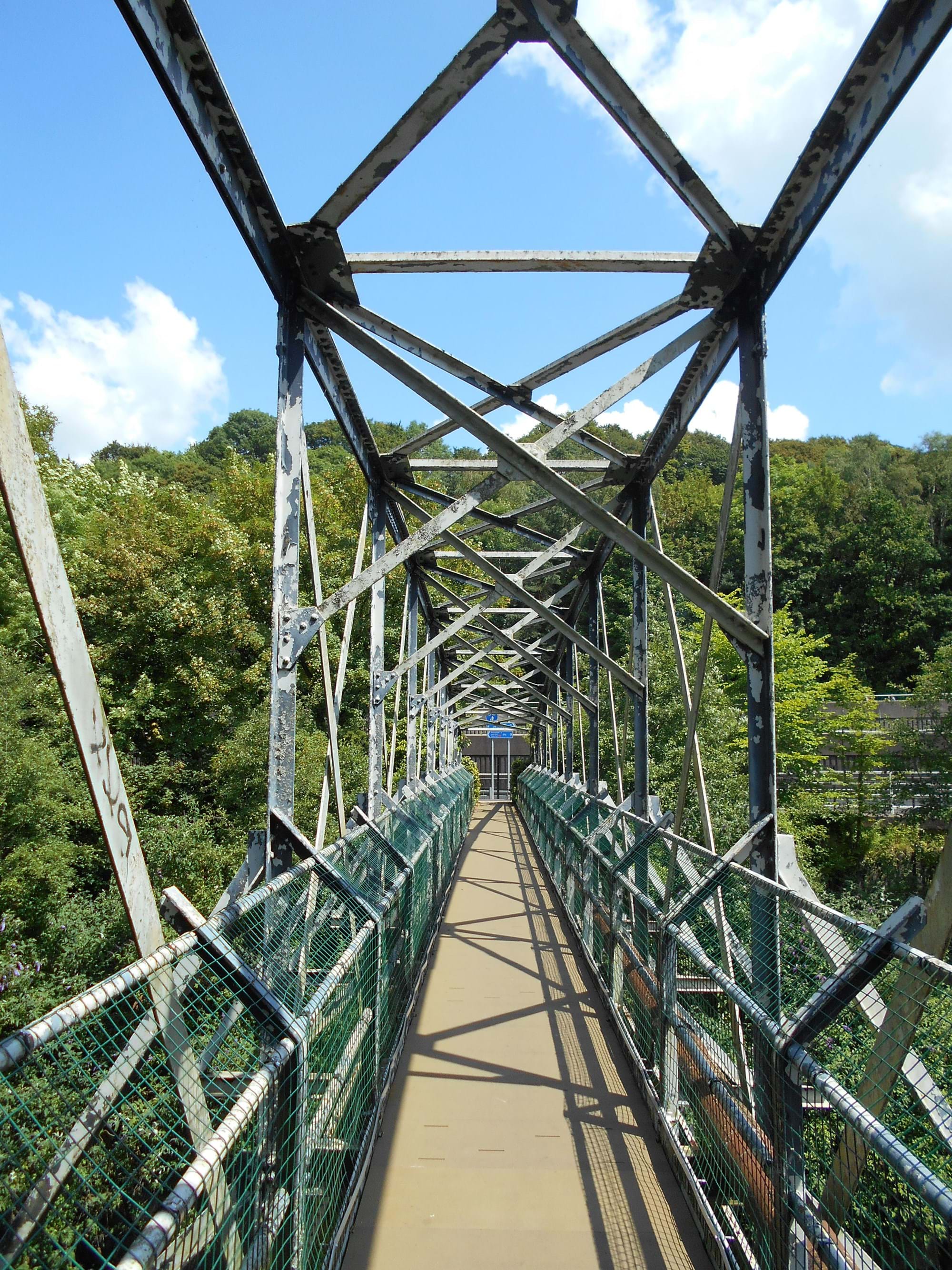 bild av glasfiberbro