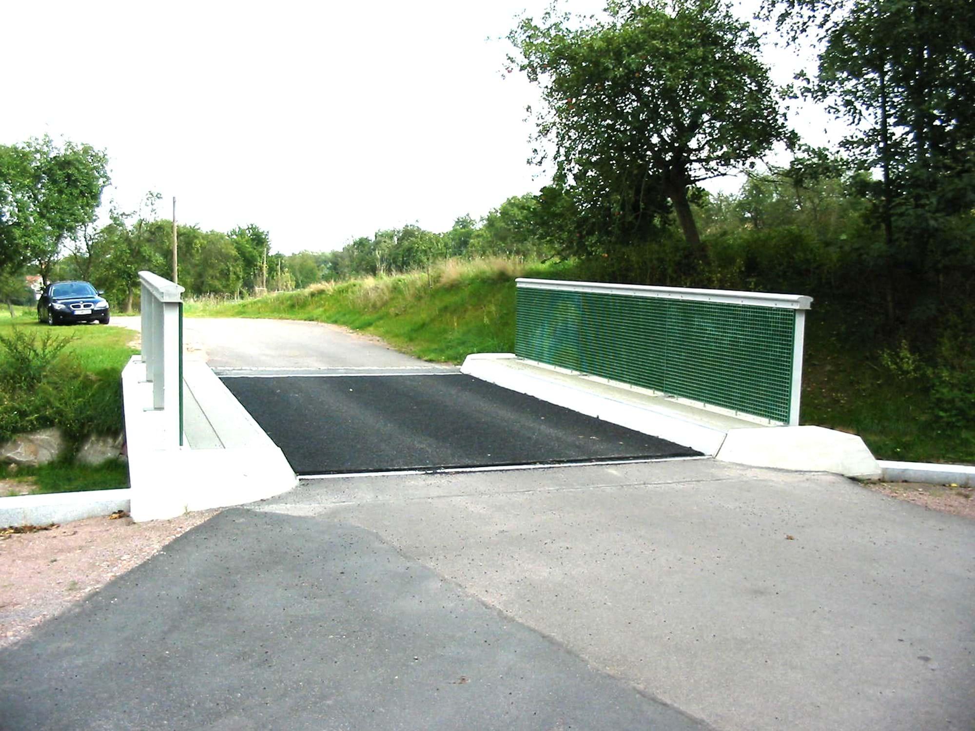 Germanys erste Straßenbrücke von GFK