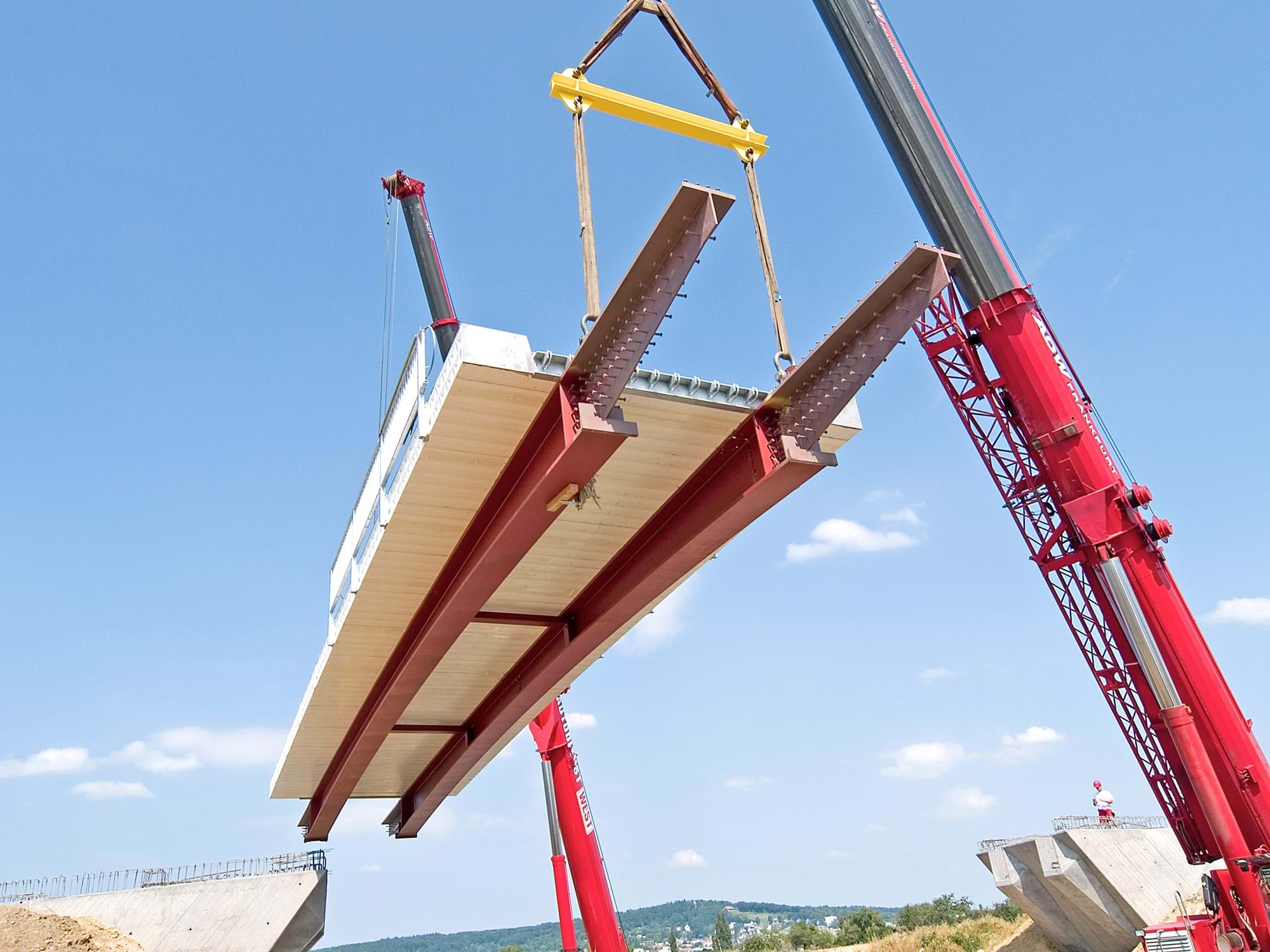 picture of bridge and crane