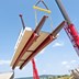 Bild von Brücke und Kran