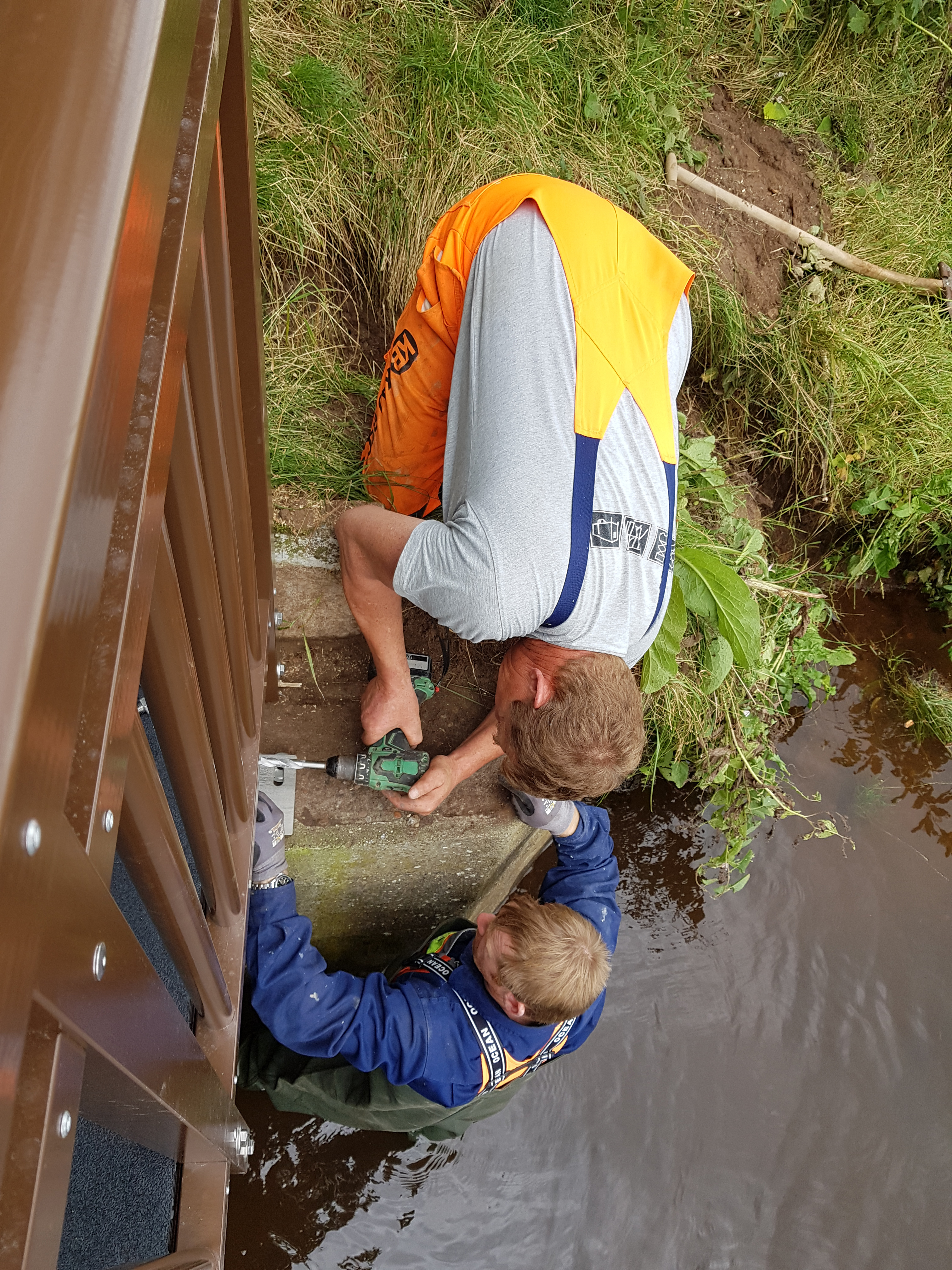 picture of gfrp bridge